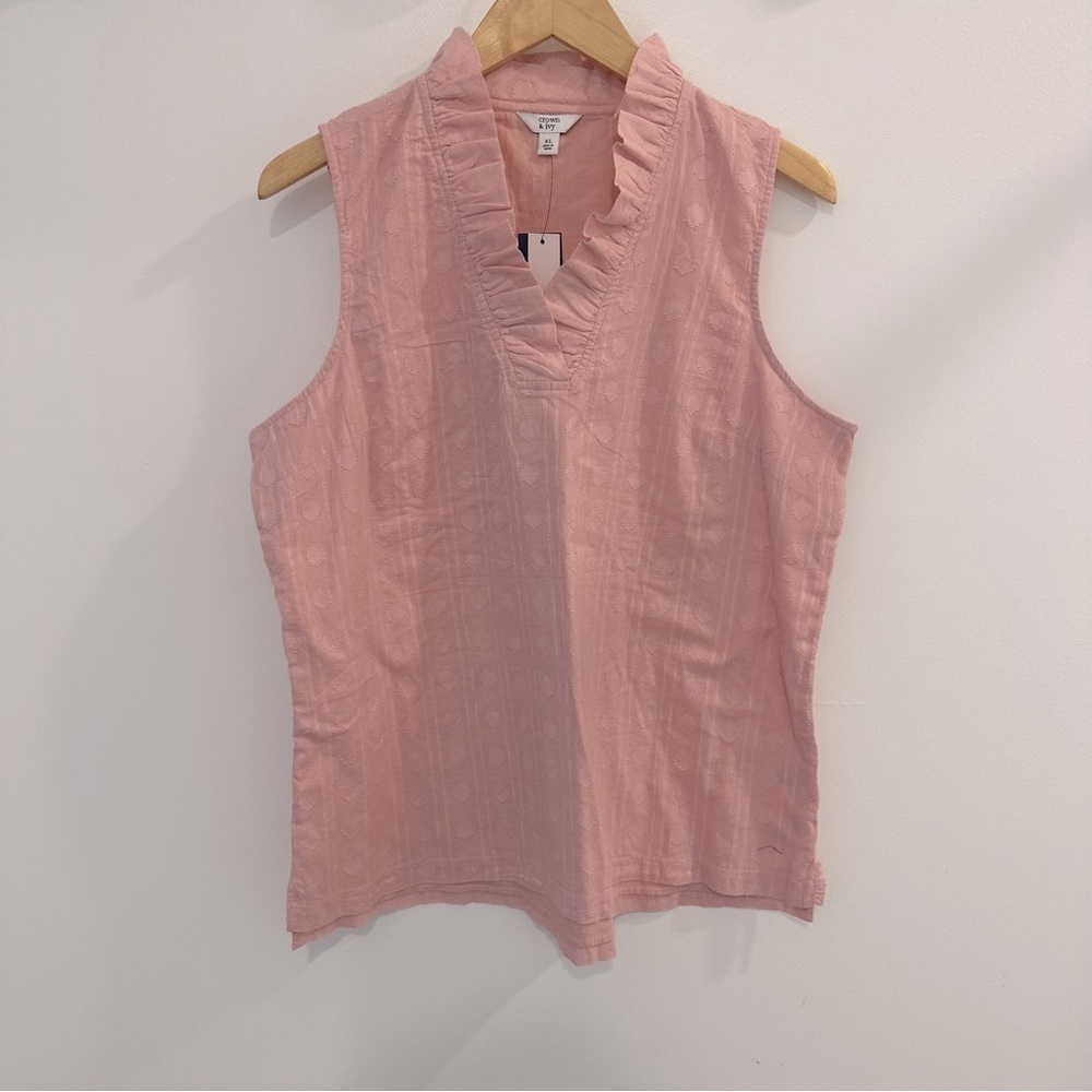 NWT crown & Ivy pink linen ruffleneck top